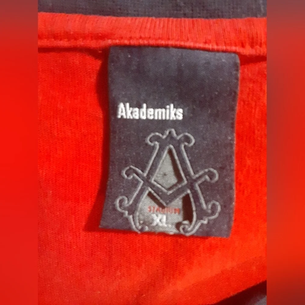 Akademiks Men's Sports Patch Sweater Long Sleeve Pull Over Size XL
